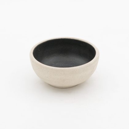 Ramequin con Pata 4oz-Pasta Natural interior Negro Mate