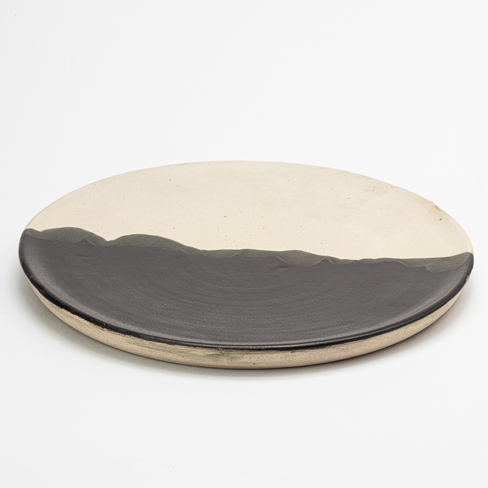 Plato Plano 23cm-Paisaje Blanco y Negro