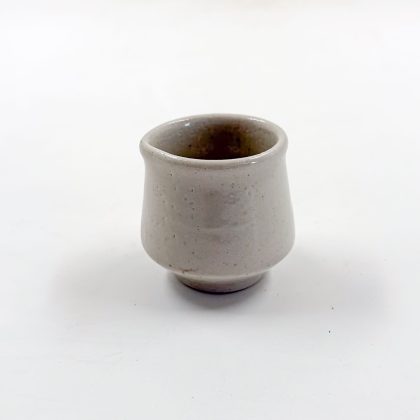 Vertedor Angular Chico con Pata 2oz-Natural Brillante