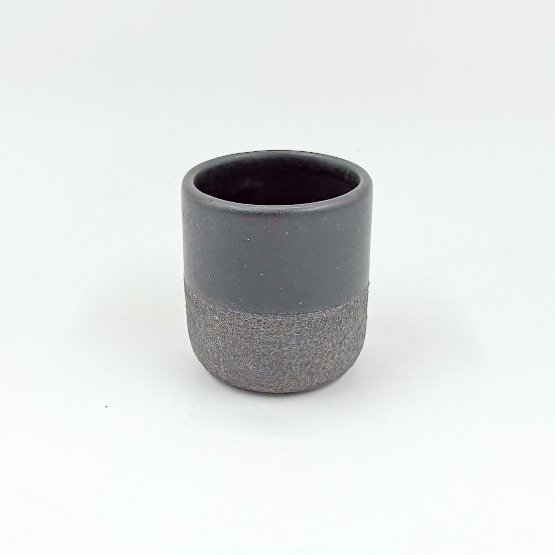 Vaso Boleado 4oz-Engobe Negro Mitad Negro Mate