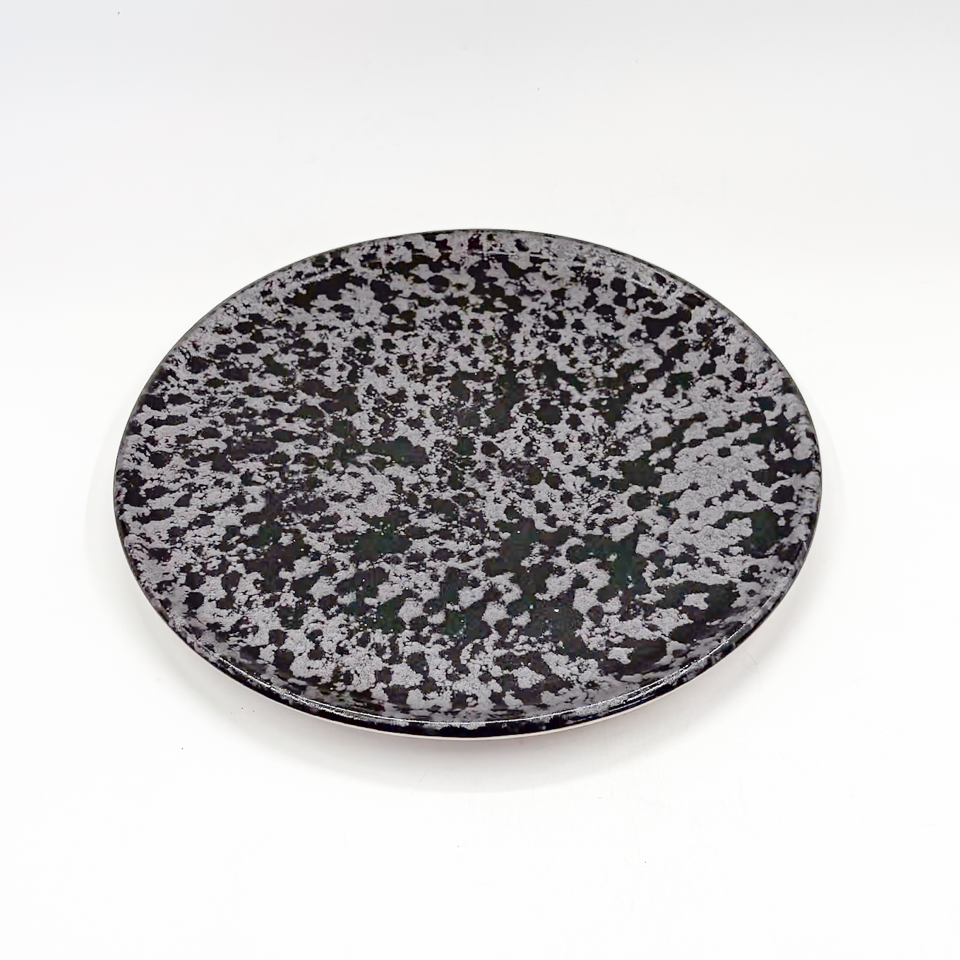 Plato Plano 28cm-Negro Lumbre y Negro Mate