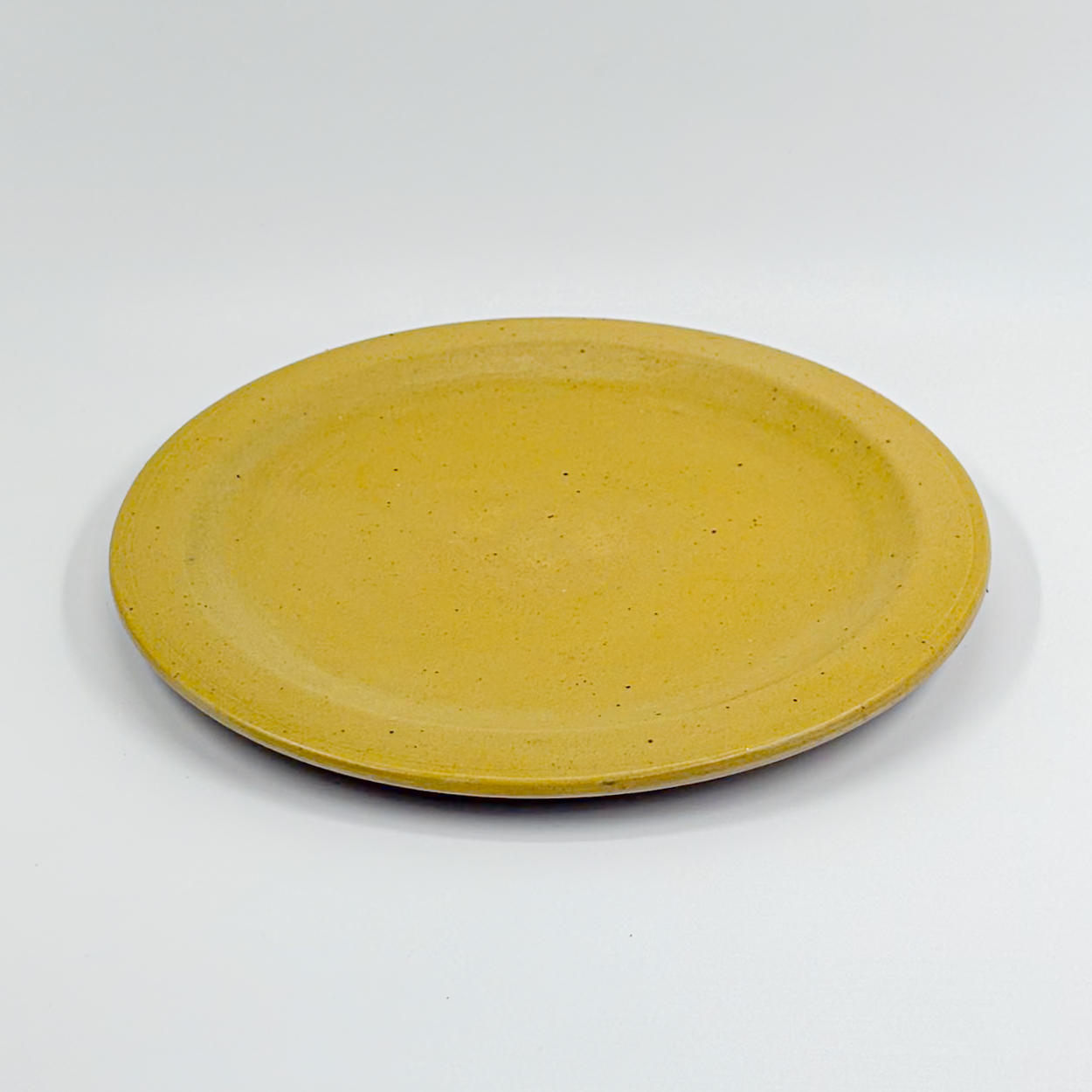 Plato Plano con Relieve 22cm-Amarillo Mate
