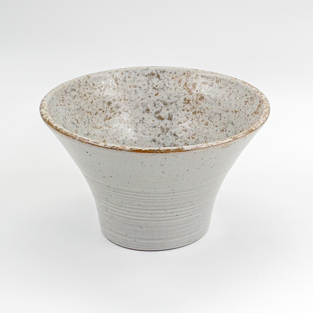 Tazon Conico Rayado 17x11cm-Blanco Semi Brillante Interior Arena