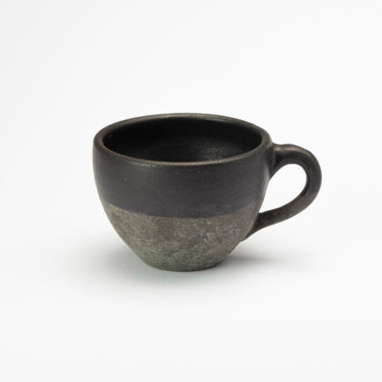 Taza Latte 10oz-Engobe Negro mitad Negro Mate