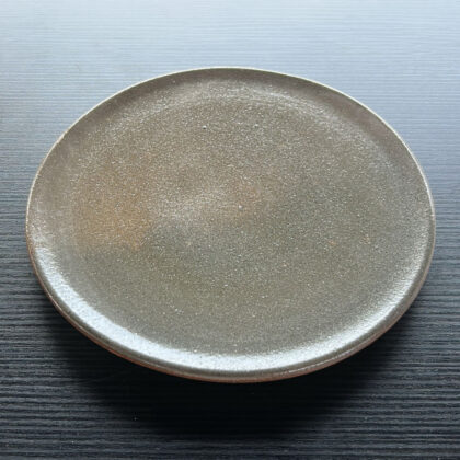 Plato Plano 27cm-Pasta con Barro Natural Brillante