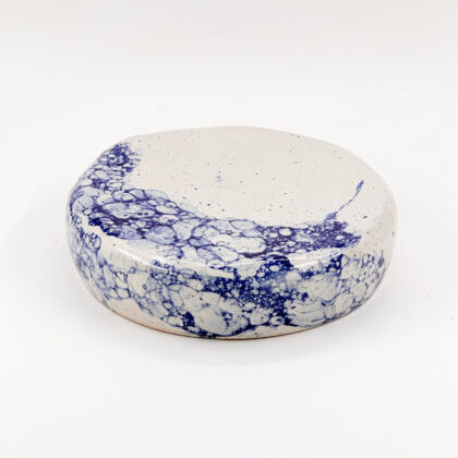 Plato Piedra 24cm-Blanco Semi Brillante Burbuja Azul