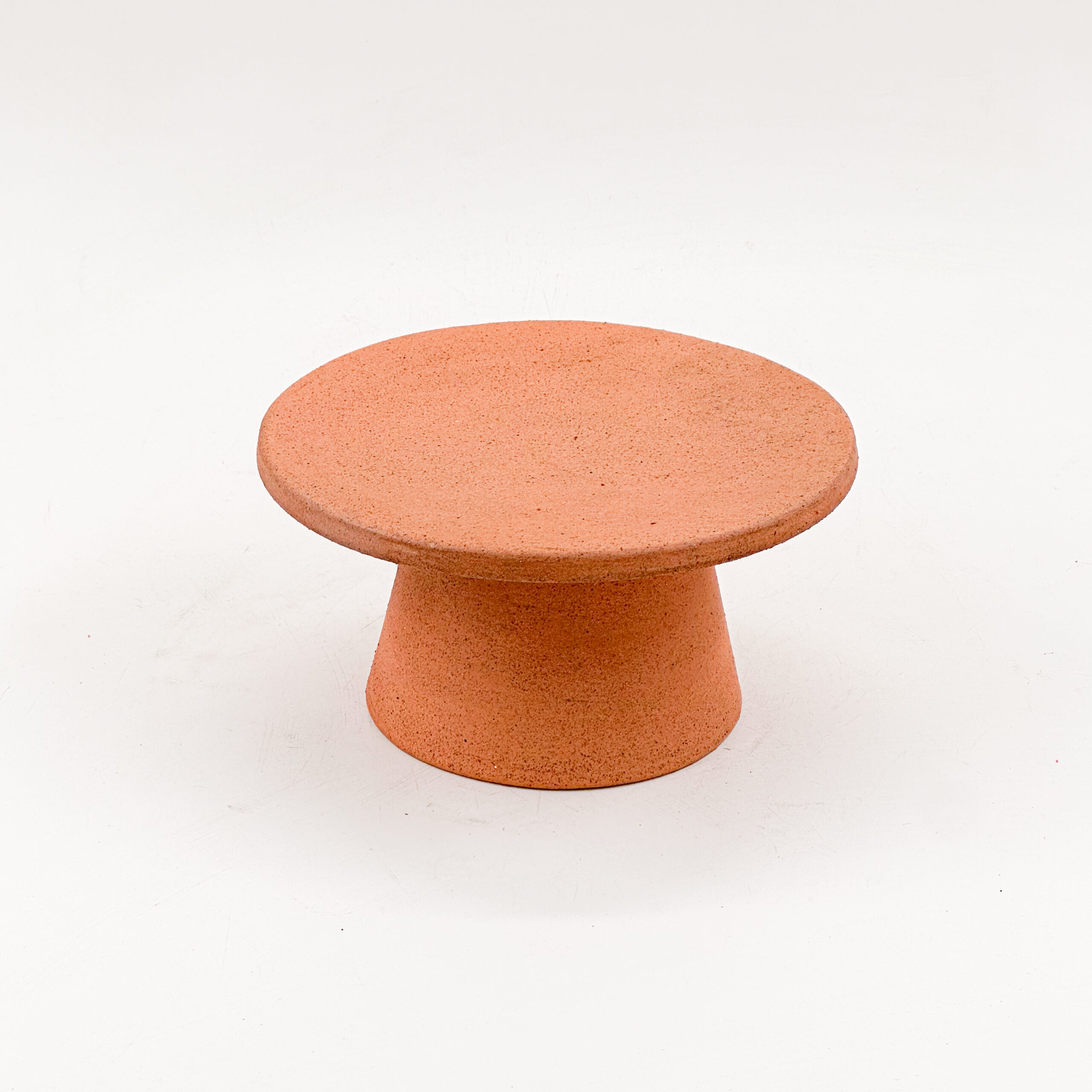 Plato Pedestal 16x7cm-Pasta con Barro