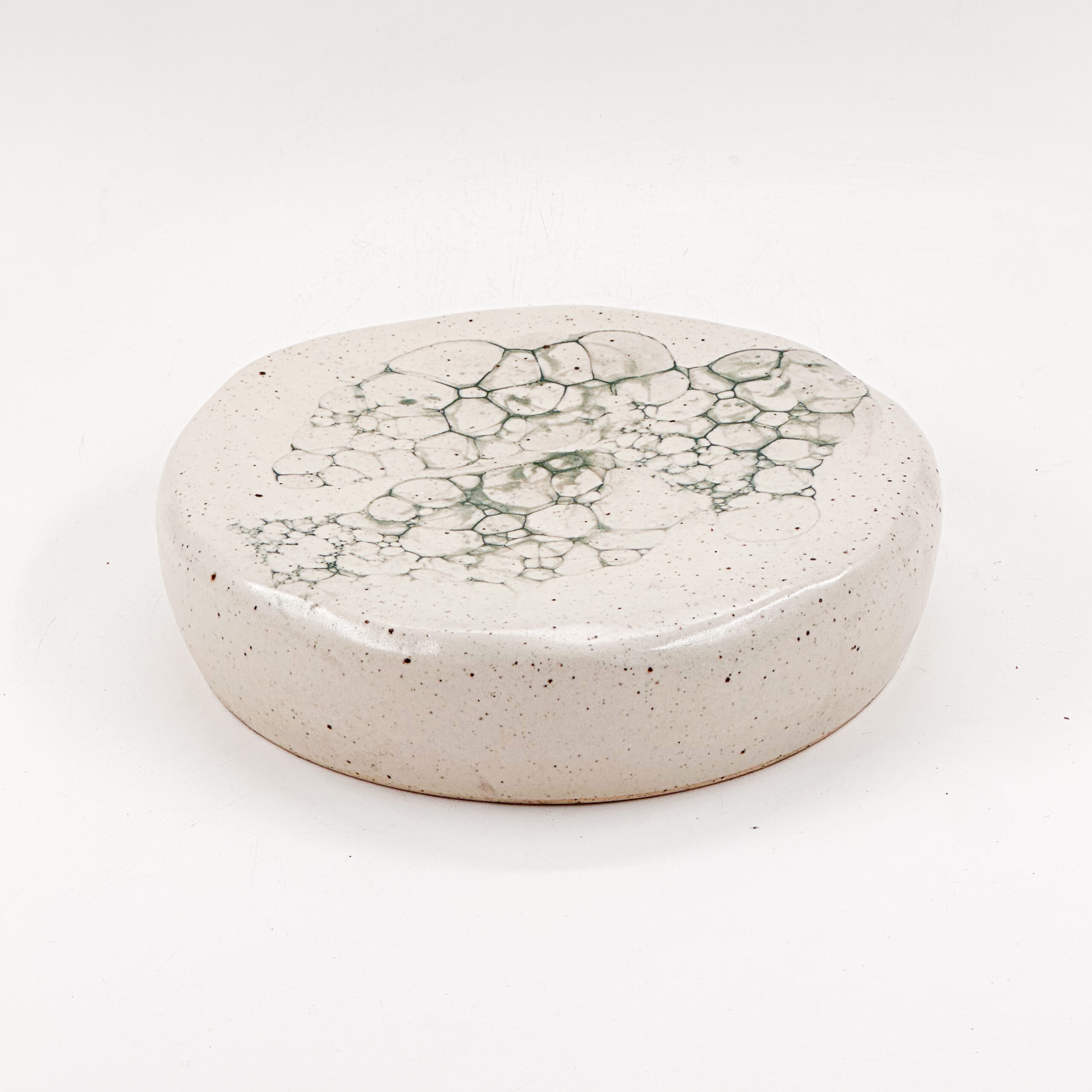Plato Piedra 24cm-Blanco Semi Brillante Burbuja Verde