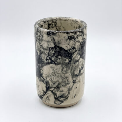 Vaso Recto con Pata 6oz-Blanco Burbuja Negra